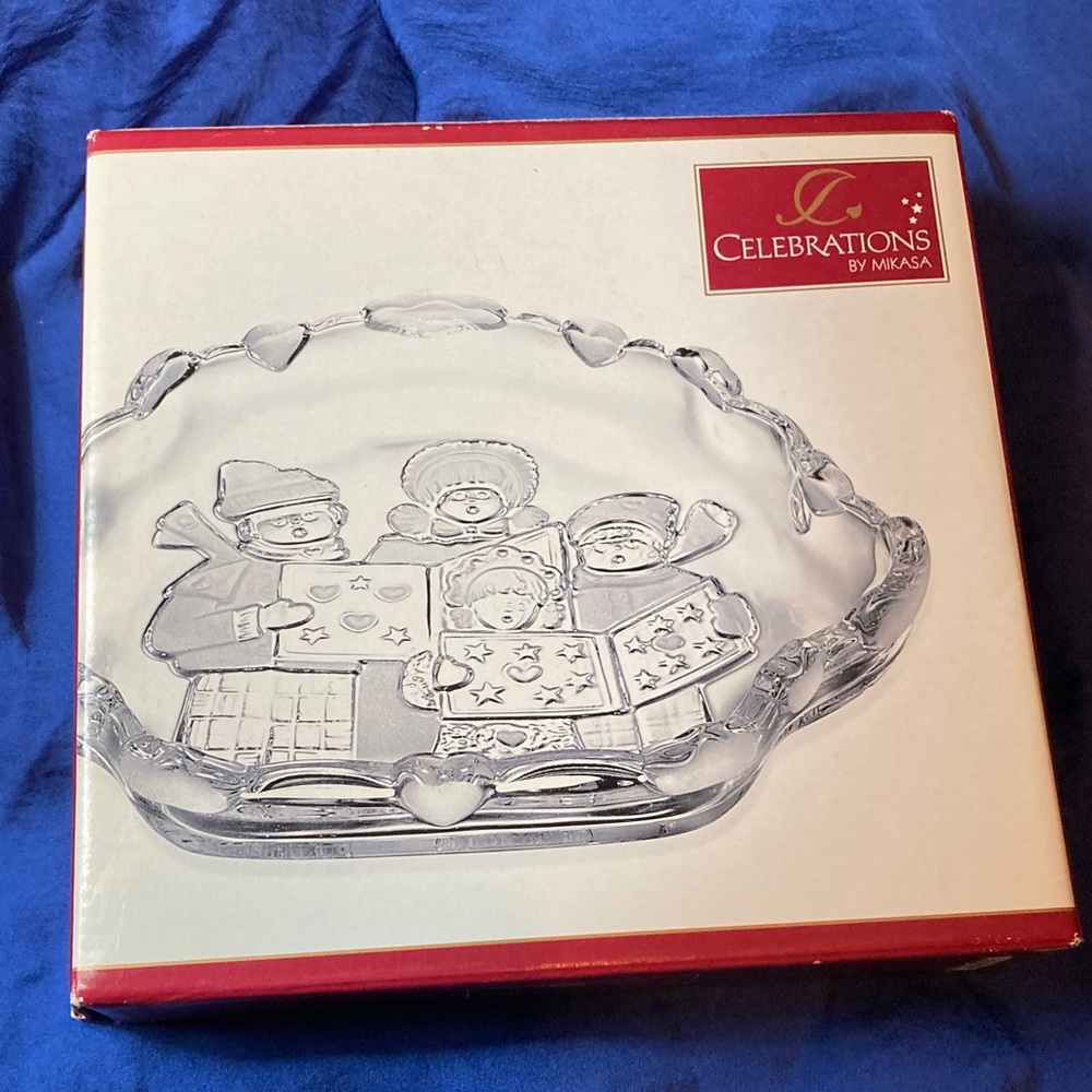 Vtg 90s Mikasa Celebrations Caroler Collection Candy Dish, Made in Japan